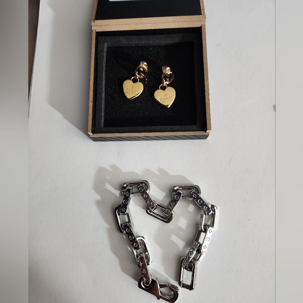 Fashion engraved jewelry